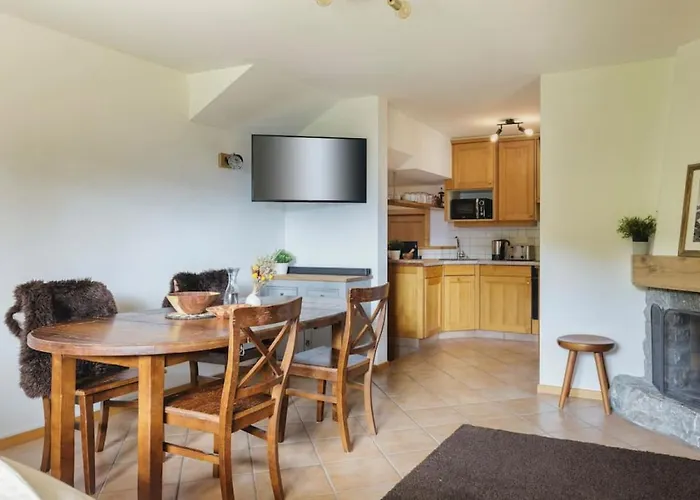 Auroch - - Cheminee - Parking - Vue - Calme Appartement